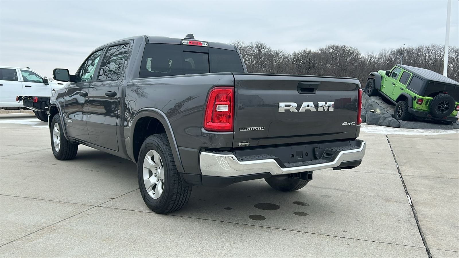 New 2025 Granite Crystal Metallic Clear-Coat Exterior Paint RAM Big Horn/Lone Star image 5
