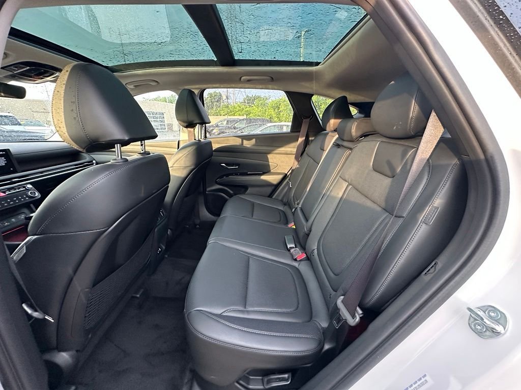 2025 Hyundai Tucson Limited - Photo 12
