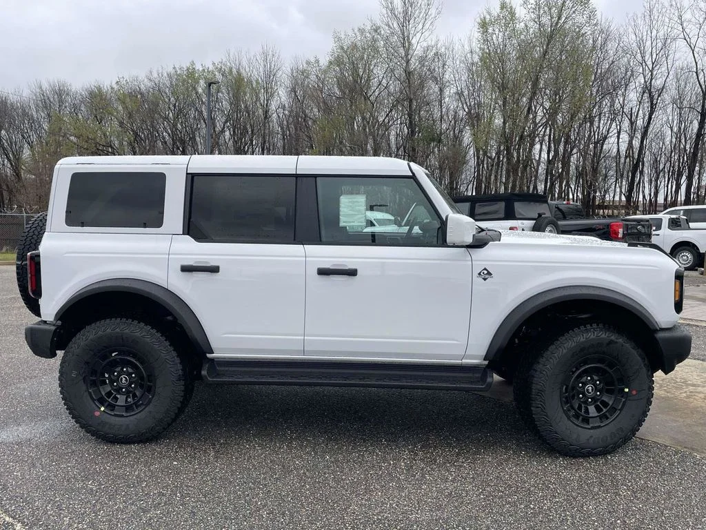 New 2026 White Ford Outer Banks image 2
