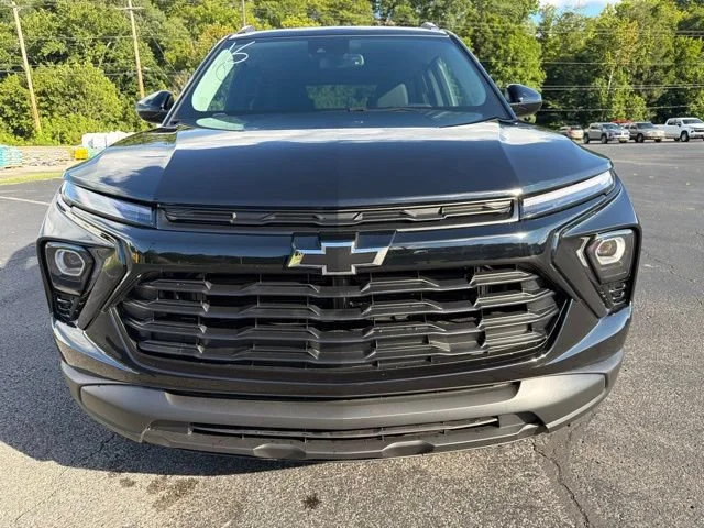New 2026 Mosaic Black Metallic Chevrolet LT image 7