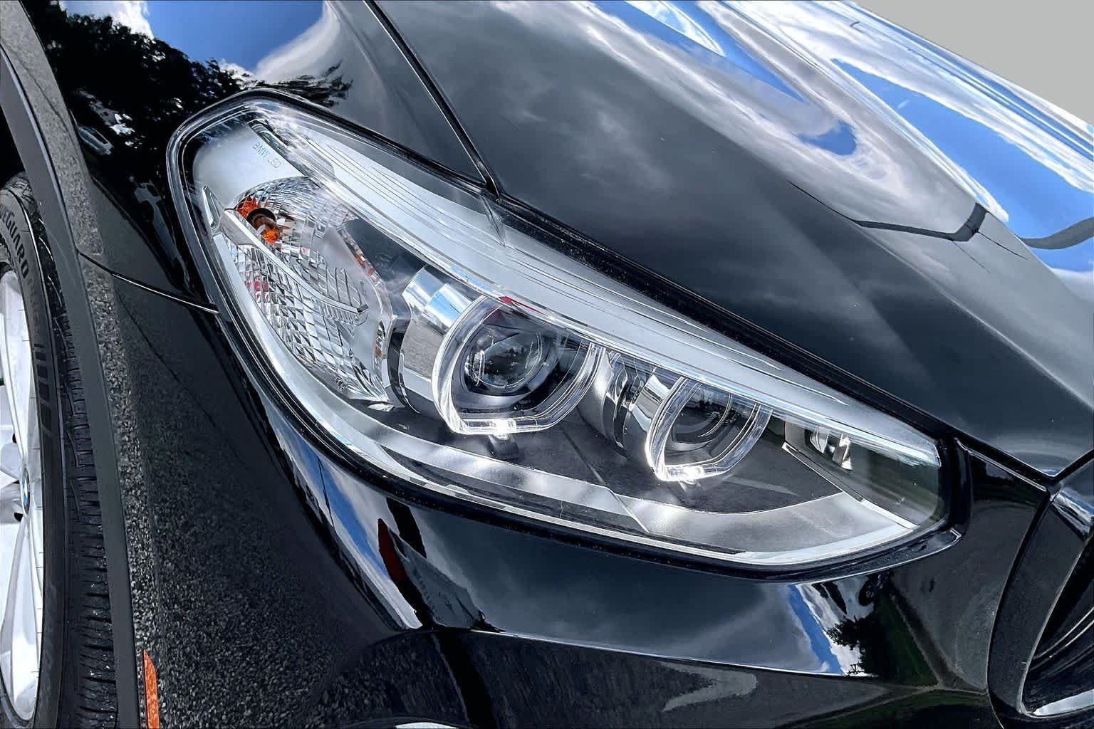 Used 2021 Jet Black BMW xDrive30i image 28