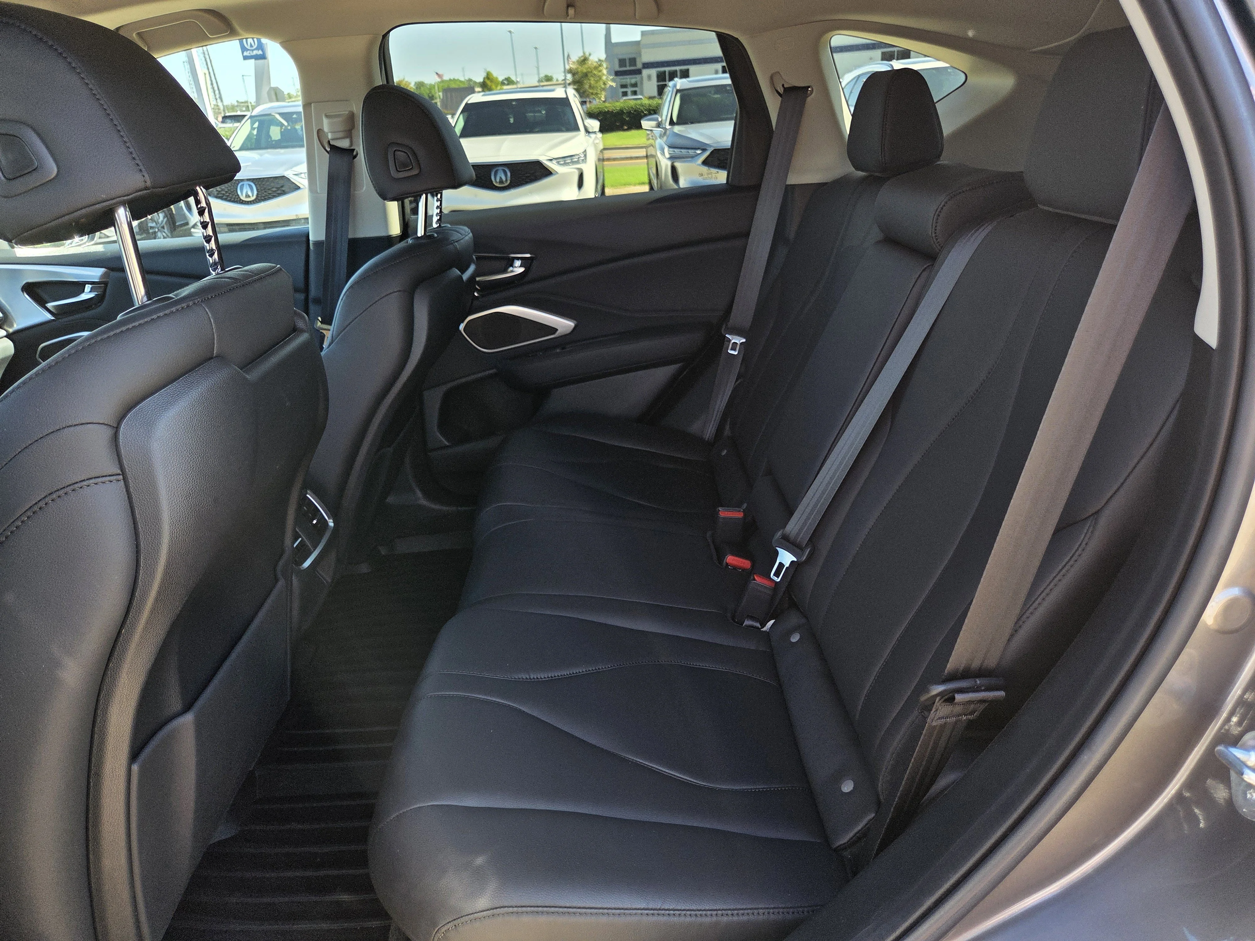 Used 2023 Liquid Carbon Metallic Acura RDX image 44