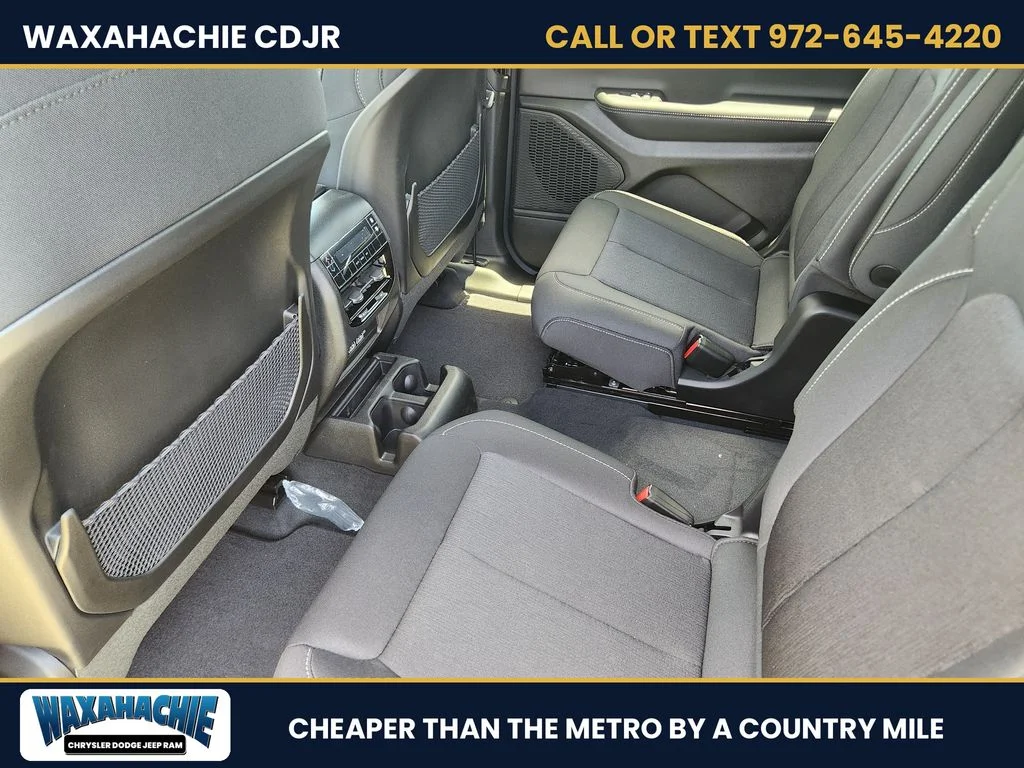 New 2026 Baltic Gray Metallic Clear-Coat Exterior Paint Jeep Laredo image 21