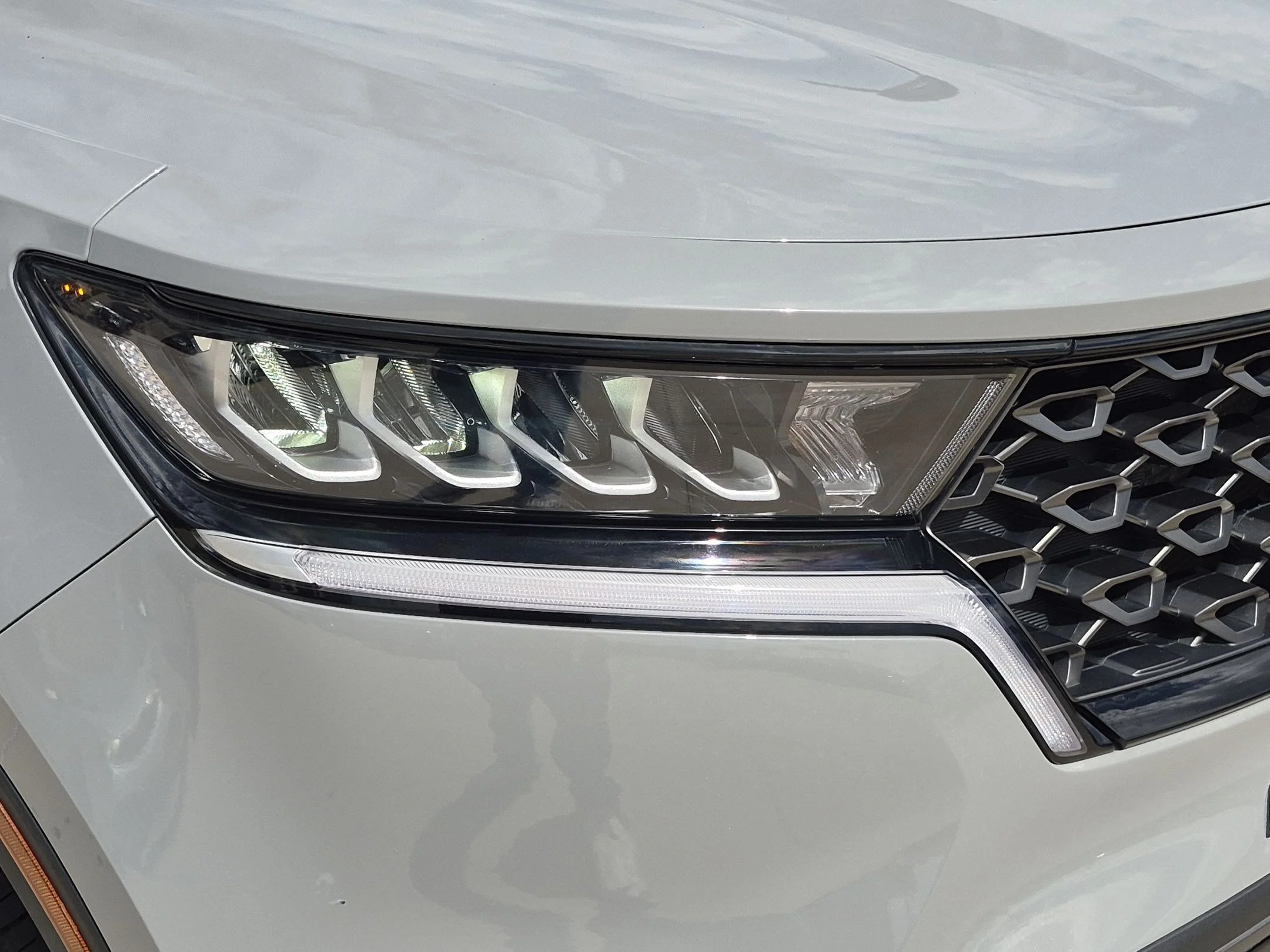 Used 2023 Wolf Gray Kia X-Line S image 10
