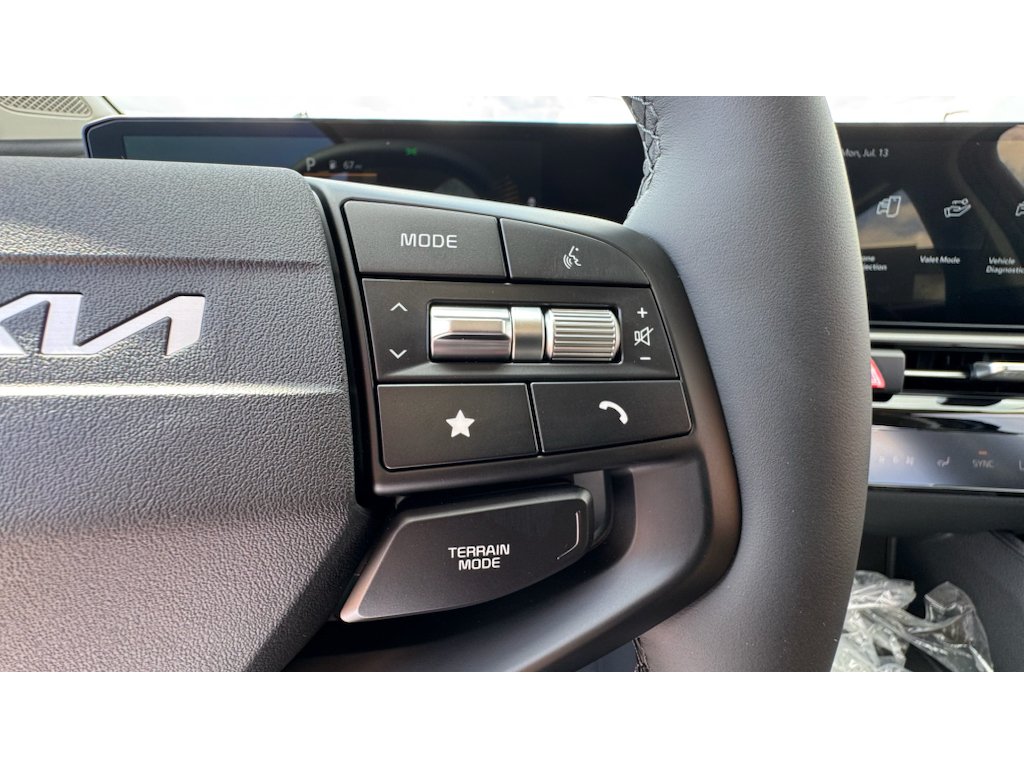 New 2026 Gravity Gray Kia EX image 13