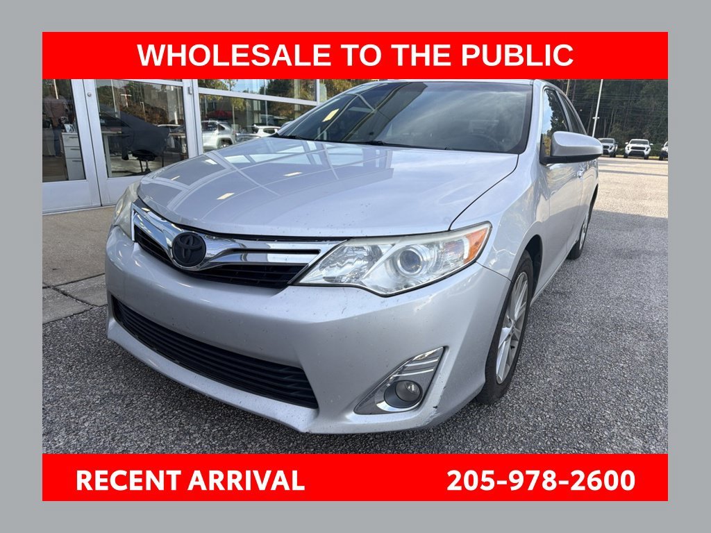 Used 2012 Silver Toyota XLE image 1