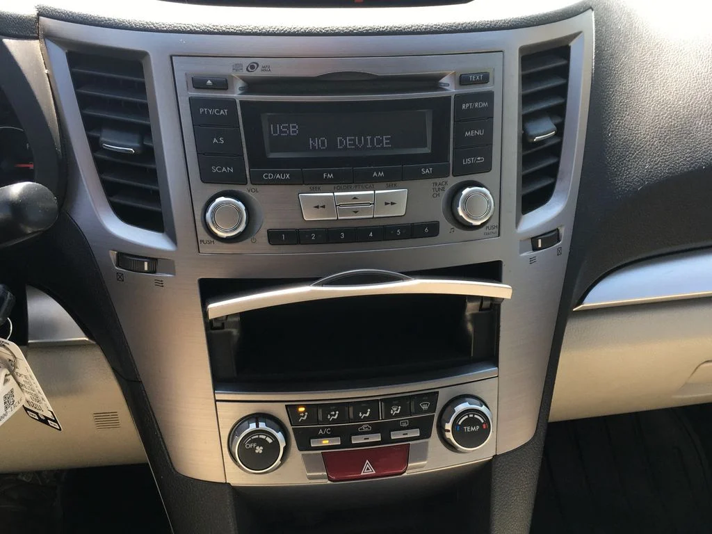 Used 2013 Blue Subaru 2.5i Premium image 10