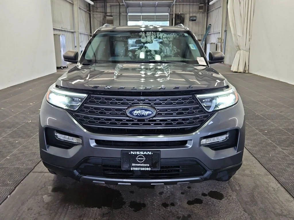 Used 2021 Gray Metallic Ford XLT image 3