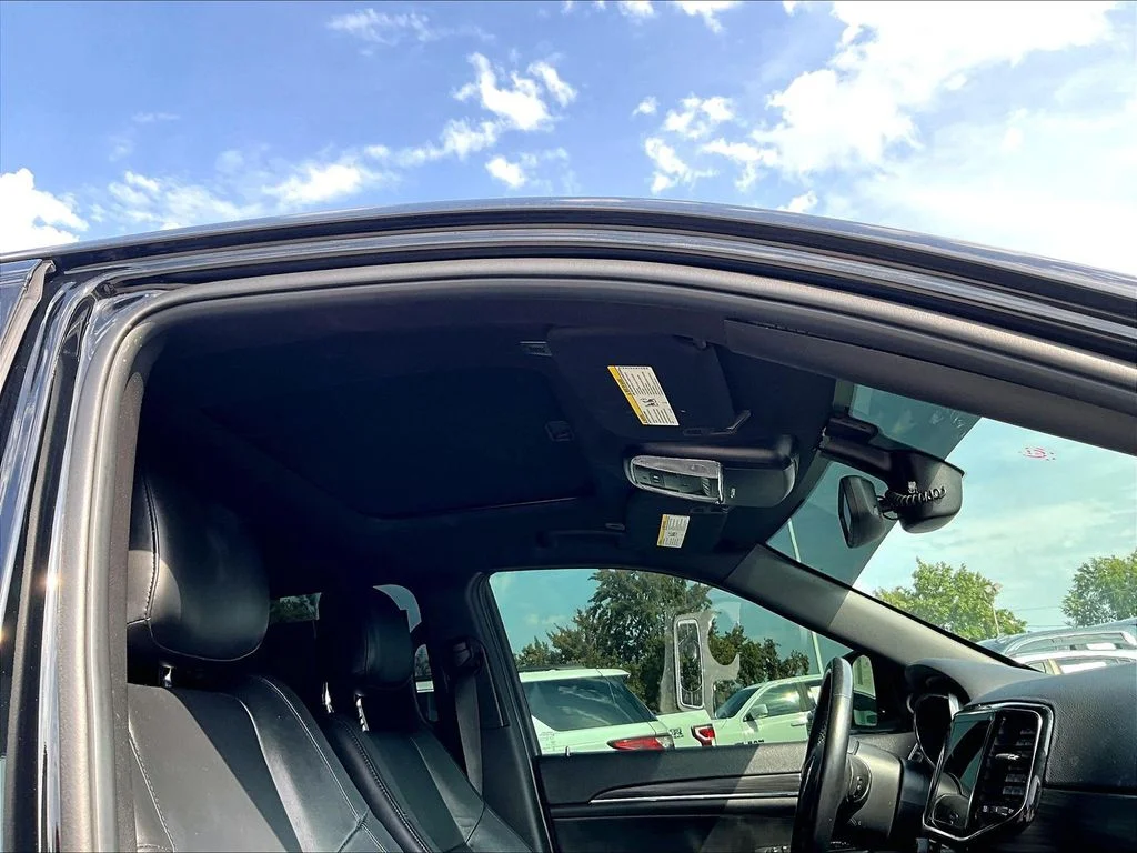 Used 2019 Black Jeep Limited image 23