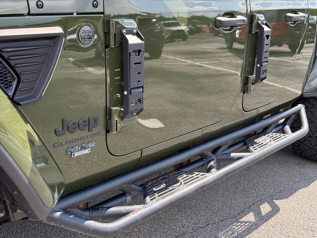 Used 2022 Green Jeep Willys image 12