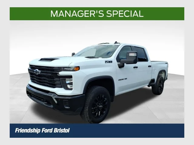 Used 2025 White Chevrolet Custom image 1