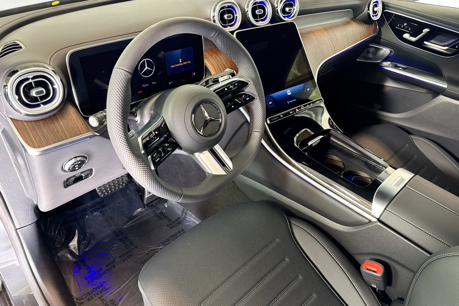 New 2026 Graphite Grey Metallic Mercedes-Benz GLC 300 image 9
