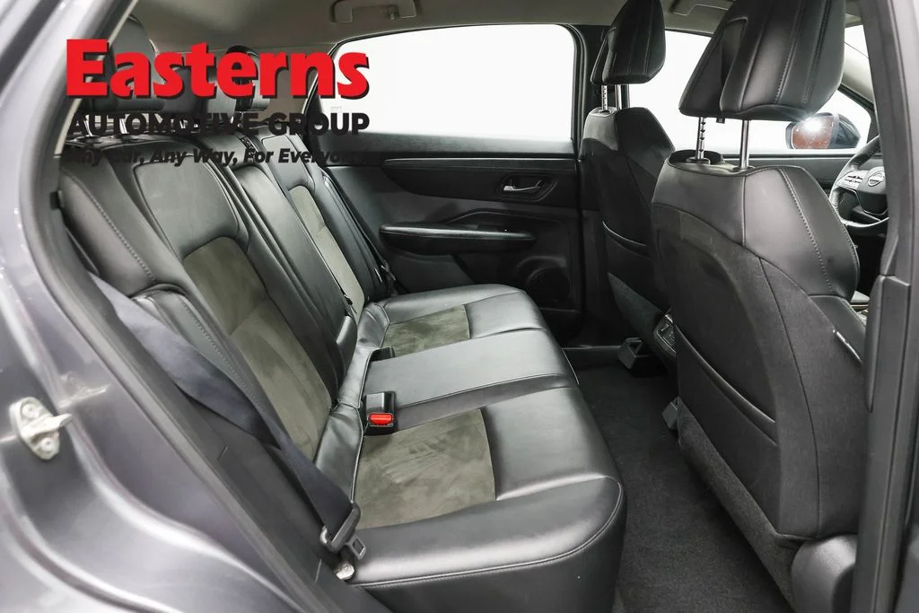 Used 2023 Gray Nissan ENGAGE image 23