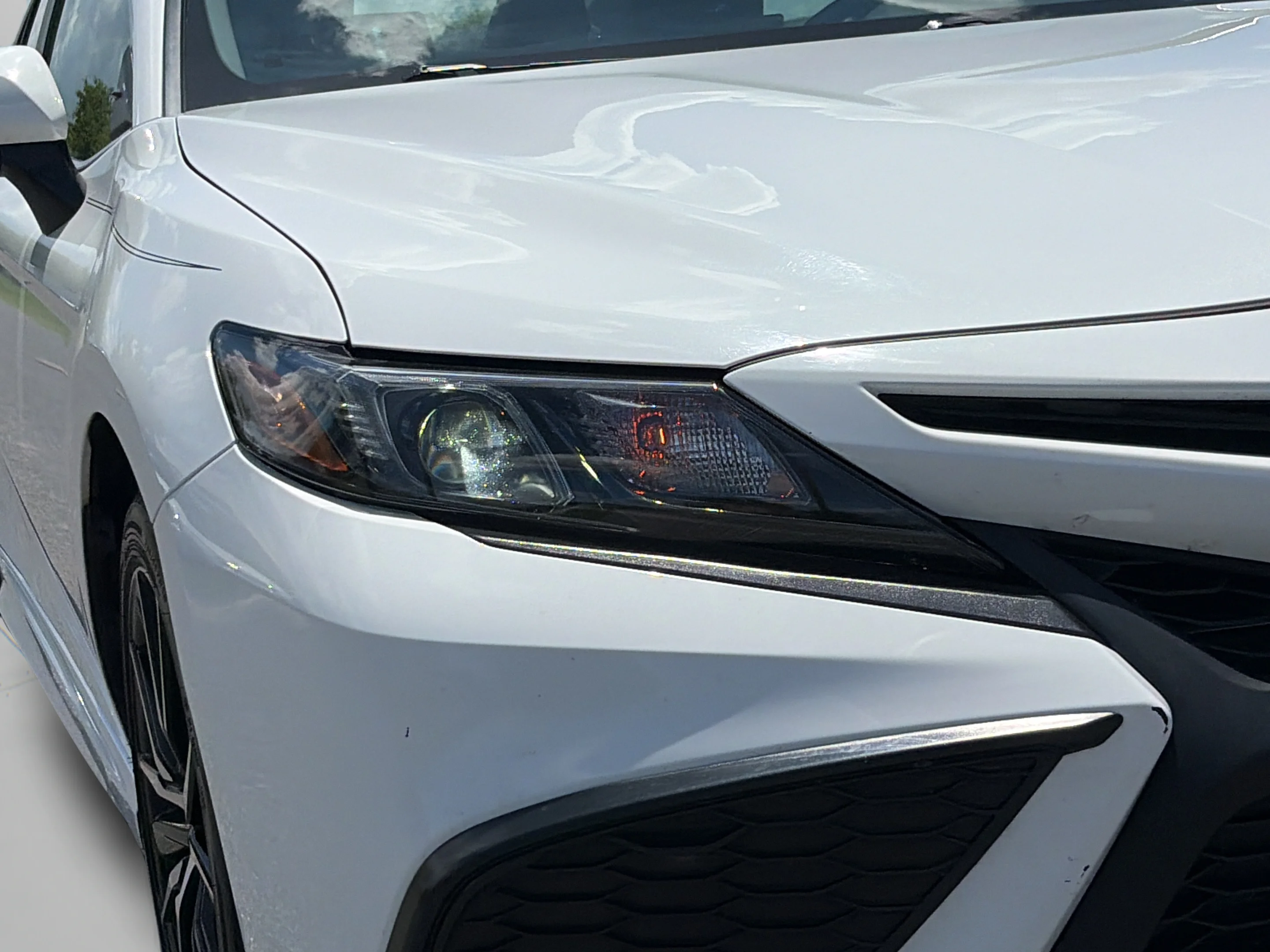 Used 2024 Ice Toyota SE image 23