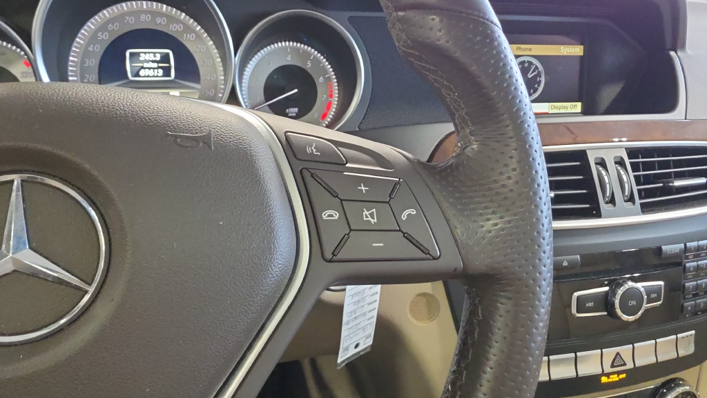 Used 2012  Mercedes-Benz C 300 image 23