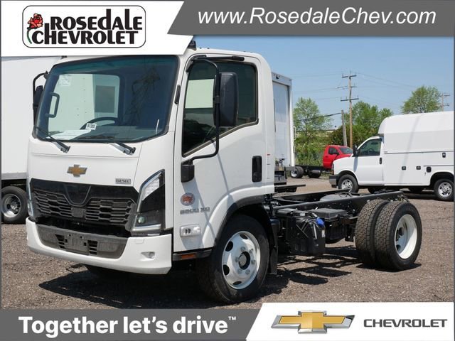 2025 Chevrolet Low Cab Forward's photo