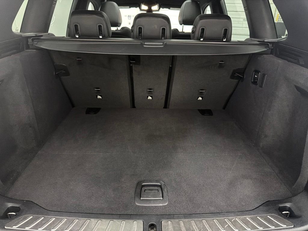 Used 2023 Gray BMW xDrive30i image 27