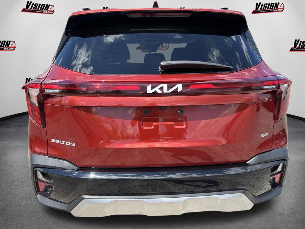 Used 2025 Orange Kia S image 7