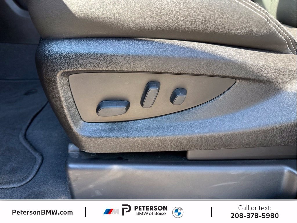 Used 2019 Black GMC Denali image 24