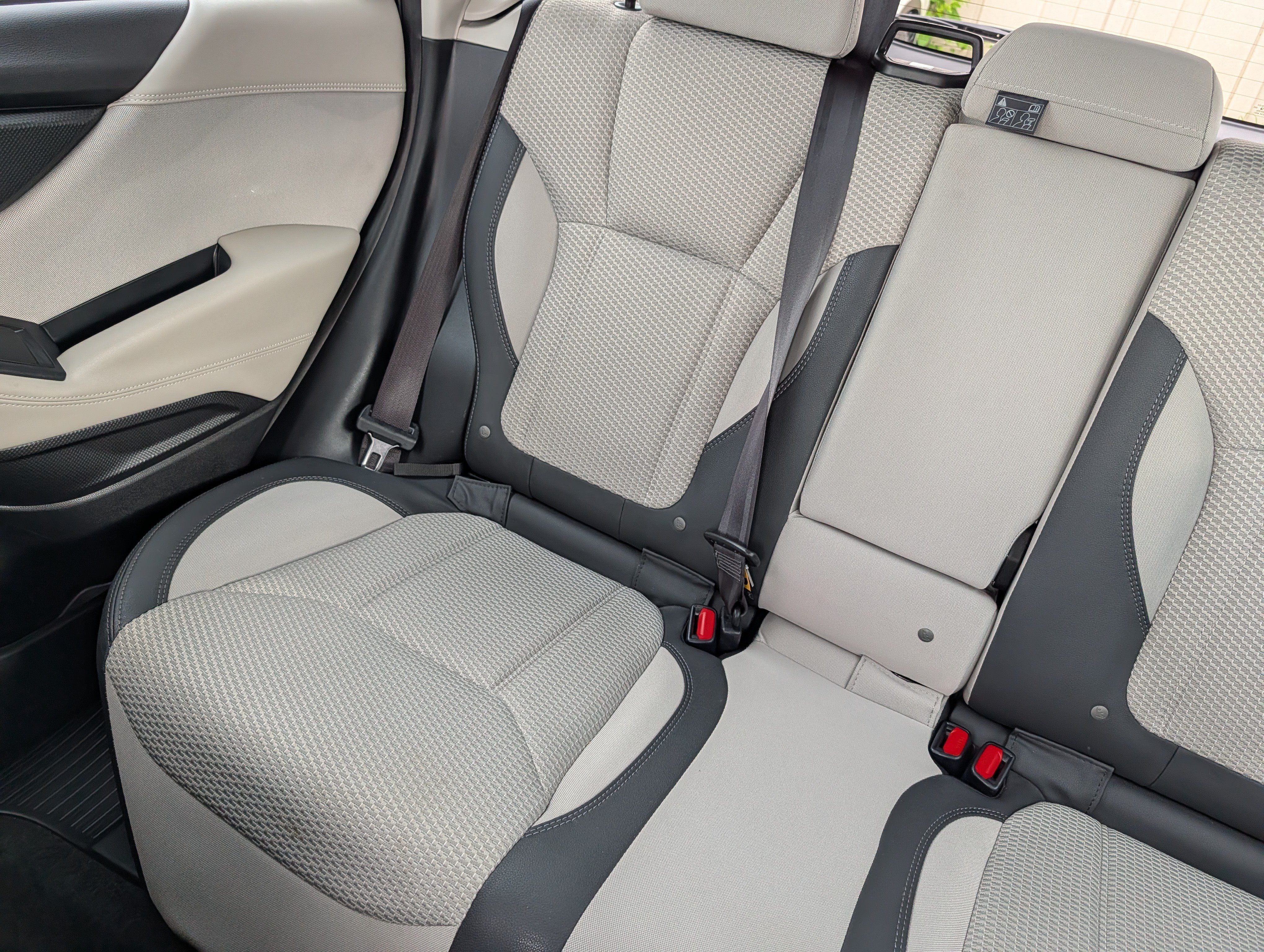 Used 2024 Crystal White Pearl Subaru Premium image 12