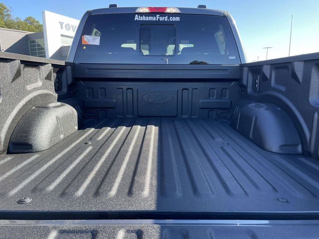 New 2026 Carbonized Gray Metallic Ford XLT image 5
