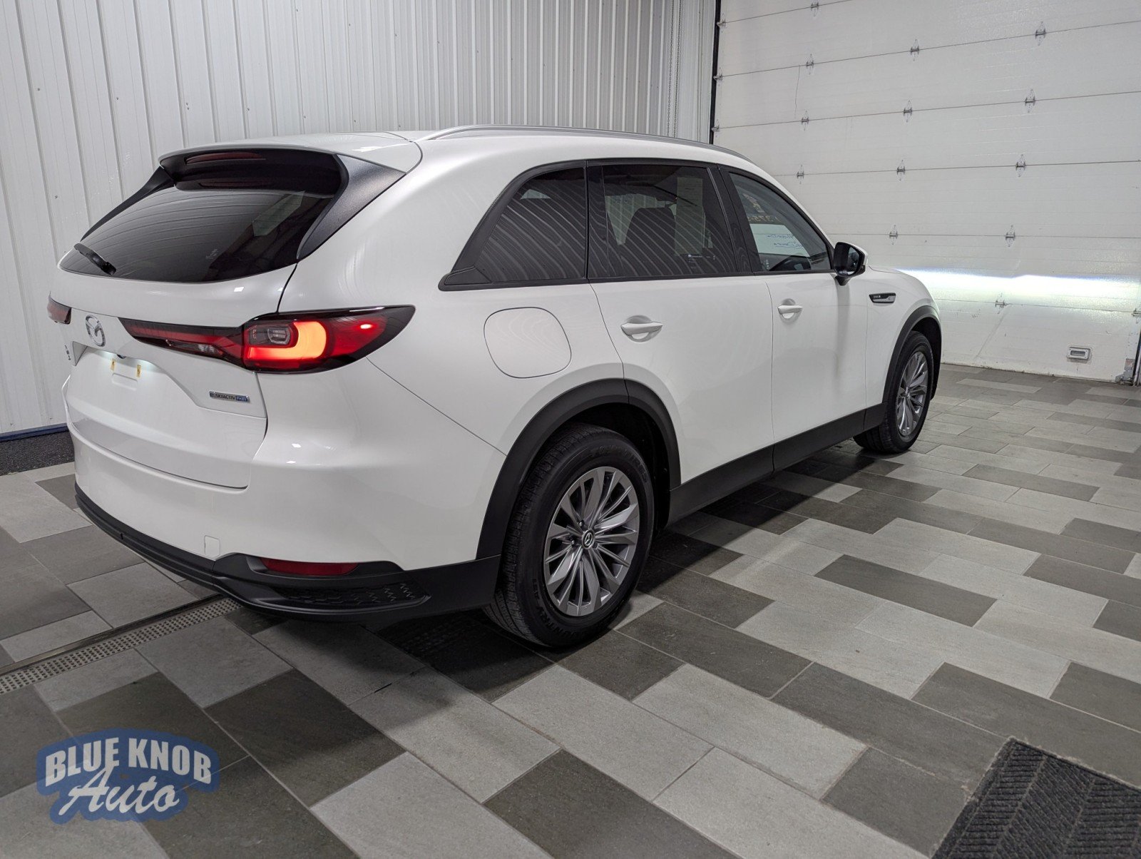 2024 Mazda CX-90 Preferred photo 2