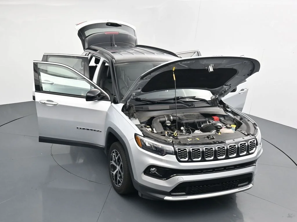 Used 2024 Silver Jeep Limited image 40