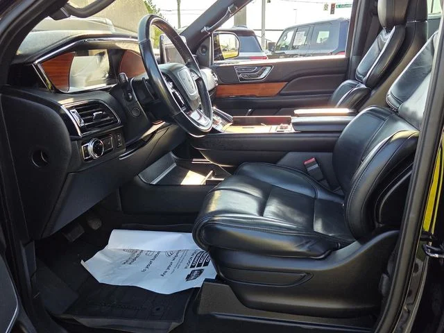 Used 2019 Black Lincoln Reserve image 5