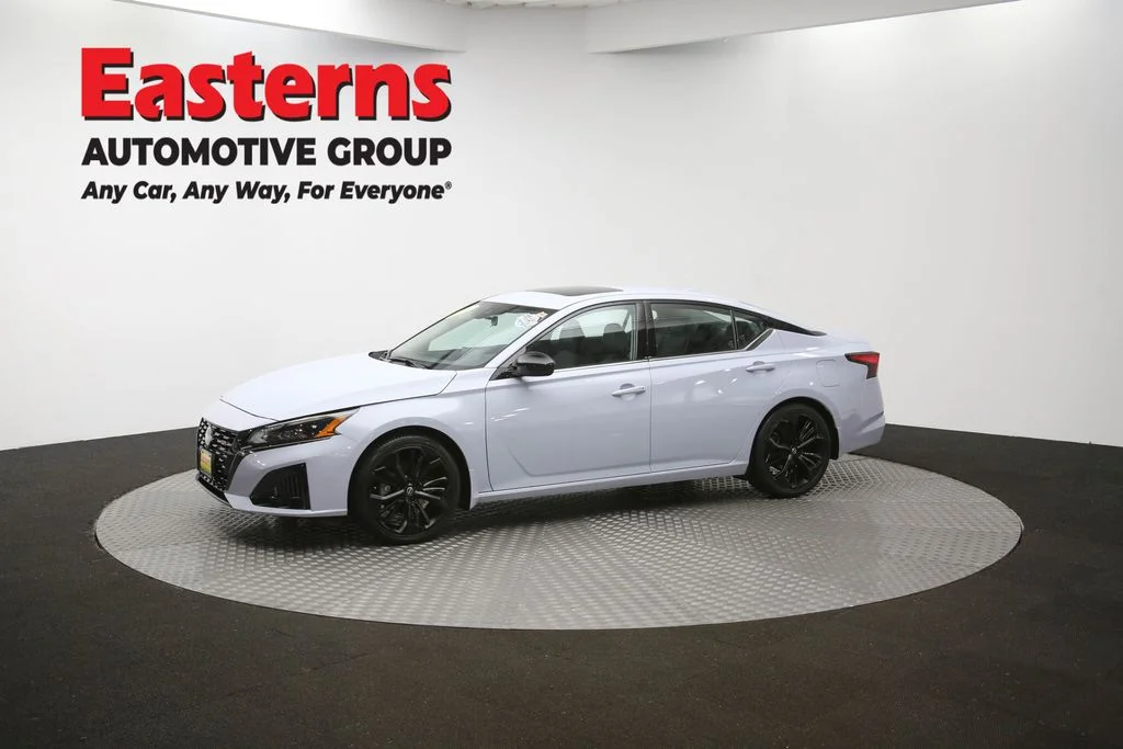 Used 2023 Gray Nissan 2.5 SR image 57