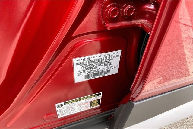 Used 2025 Red Nissan SR image 32