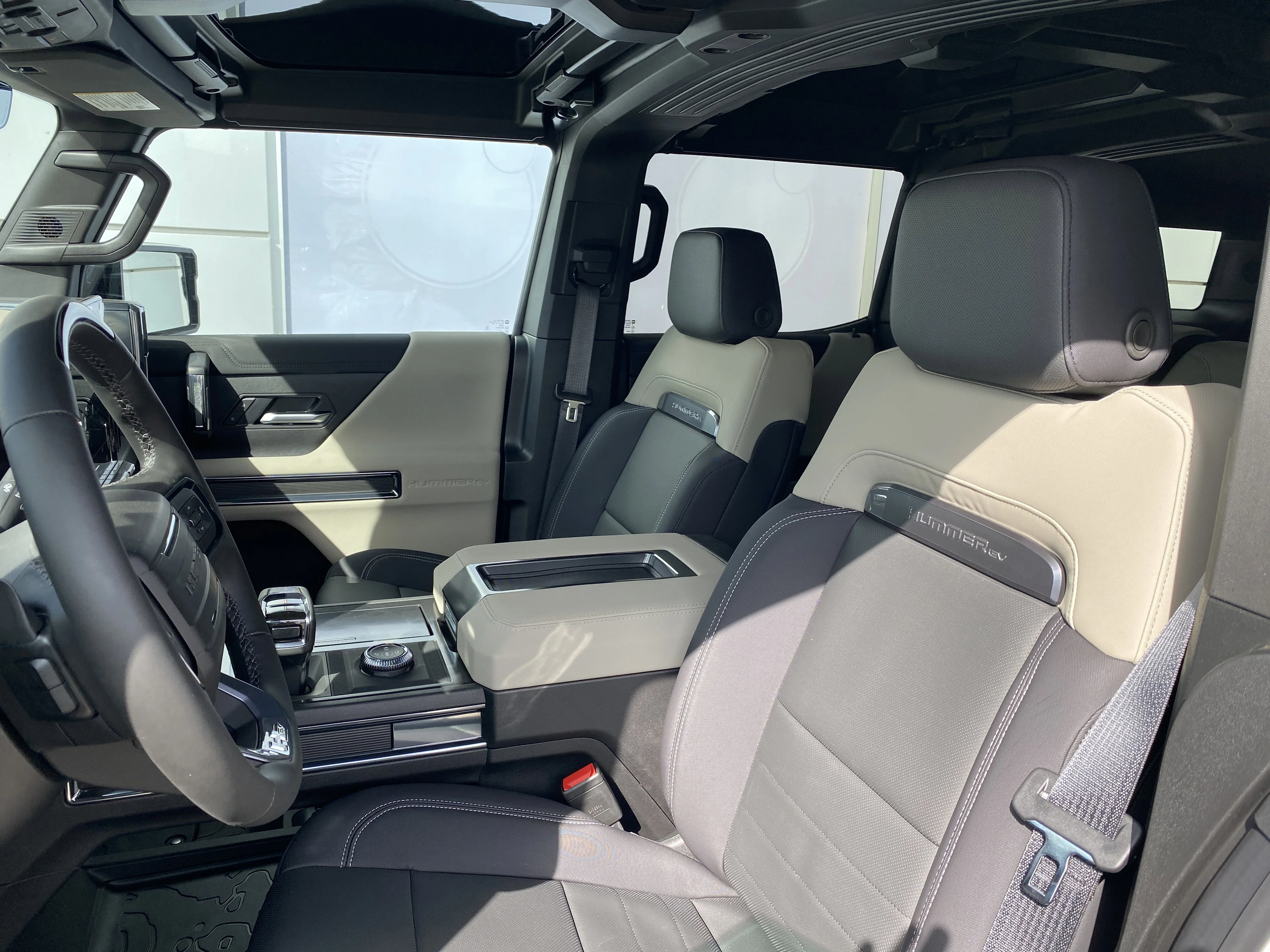 New 2026 INTERSTELLAR WHITE GMC 2X image 13
