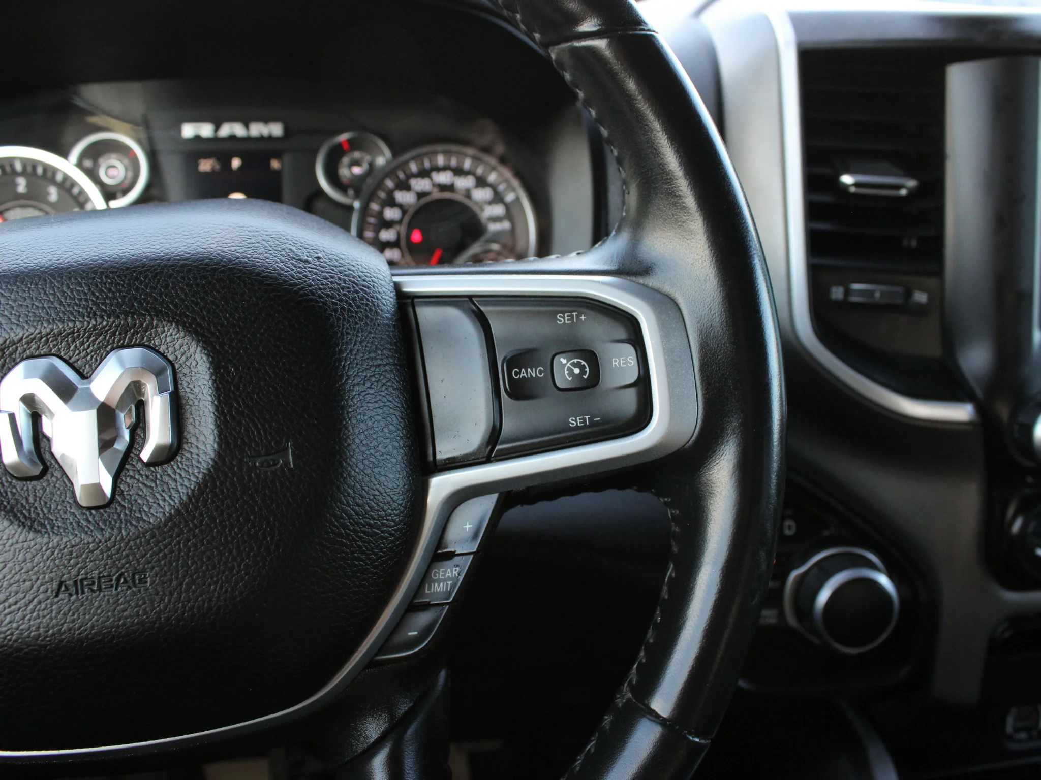Certified Used 2023 Grey RAM Big Horn * No Accidents | Heated Seats | HEMI V8 | Apple CarPlay | Tonneau Cover image 22