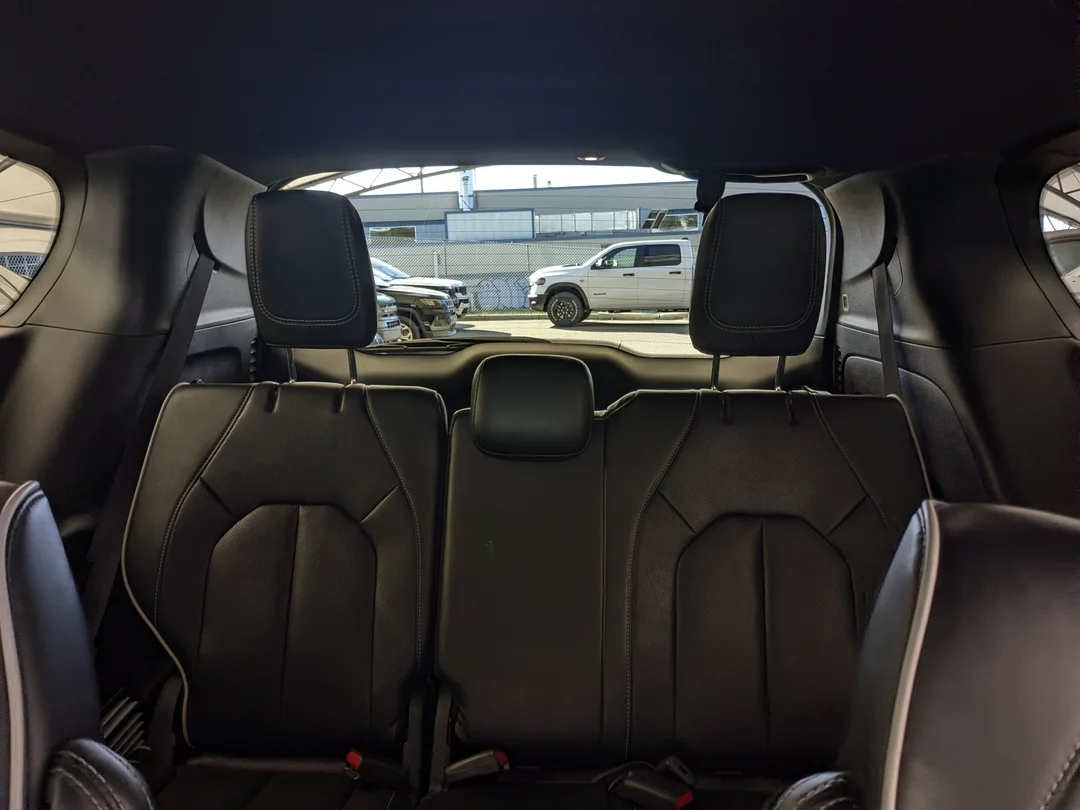 Certified Used 2025 White Chrysler Limited - - FWD - Nappa Leather - Adaptive Cruise - Full Sunroof - Heated Seat & Wheel & More! image 29