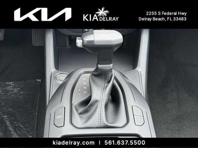 New 2026 Snow White Pearl Kia LXS image 22