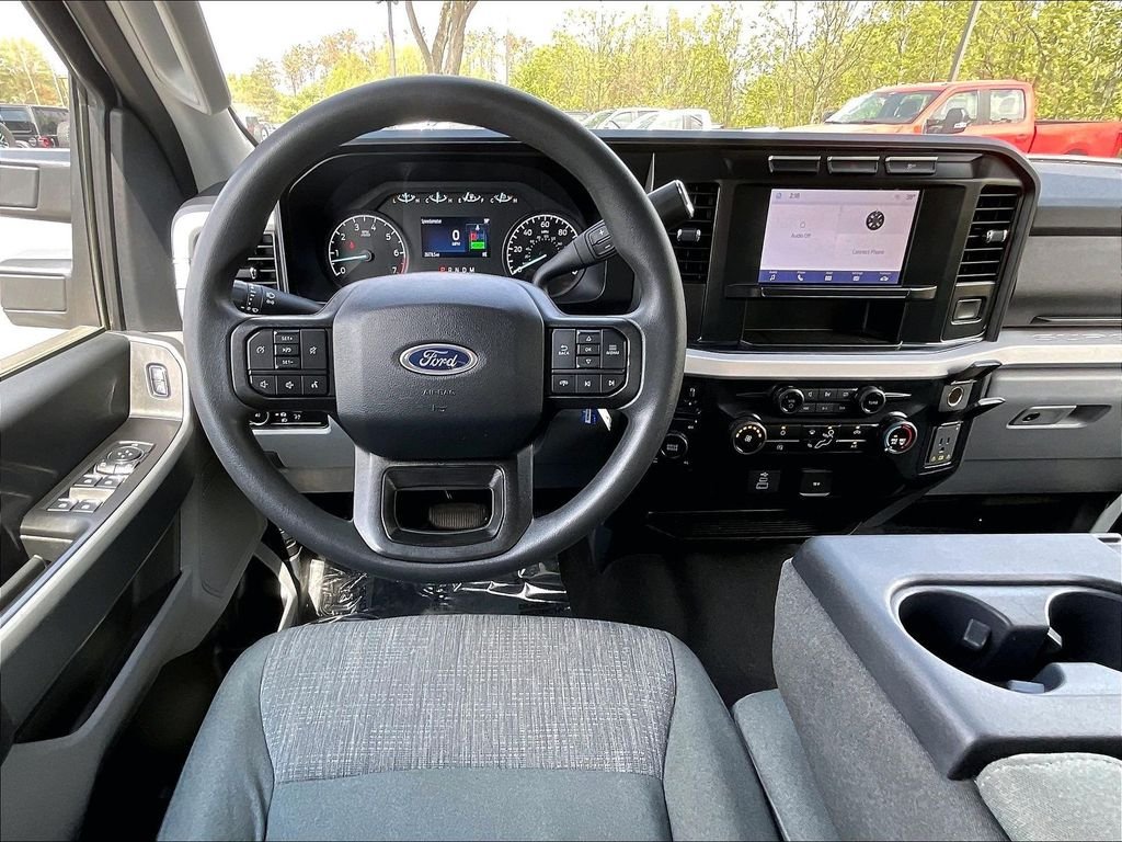 Used 2024 Iconic Silver Metallic Ford XL image 16