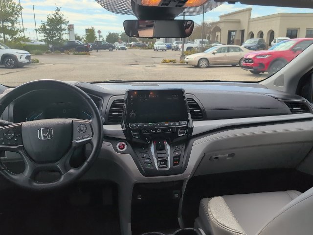Used 2024 Gray Honda EX-L image 3