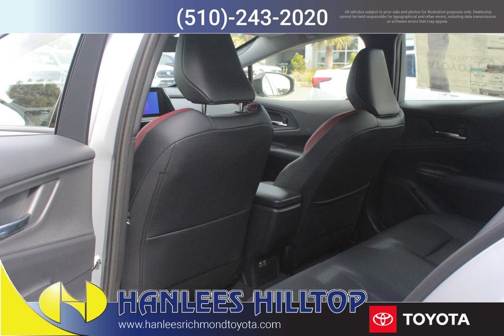 2026 Toyota Prius Plug-in Hybrid XSE - Photo 16