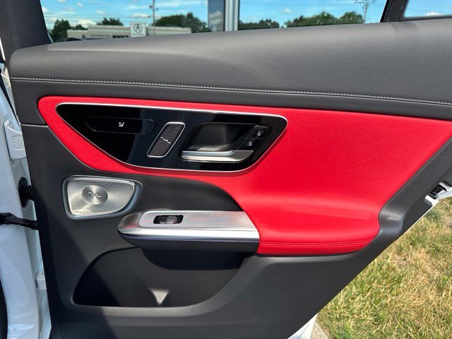 New 2026 Polar White Mercedes-Benz GLC 300 image 19