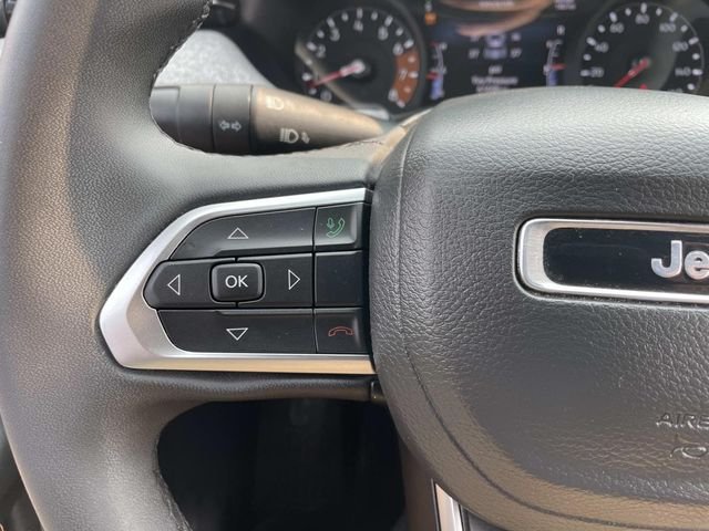 Certified Used 2024 Hydro Blue Pearlcoat Jeep Latitude image 35
