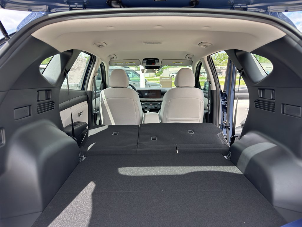 New 2026 Atlantis Blue Hyundai SE image 33