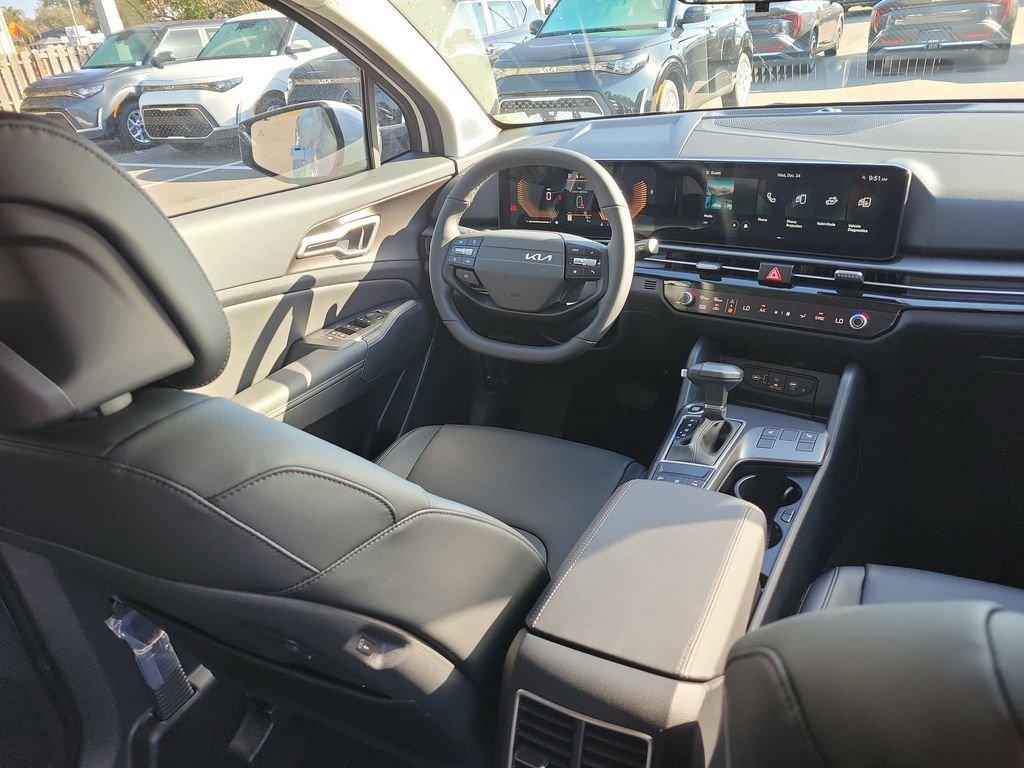 New 2026 Glacial White Pearl Kia EX image 13
