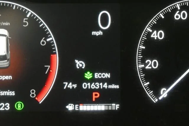 Used 2023 White Honda EX image 14