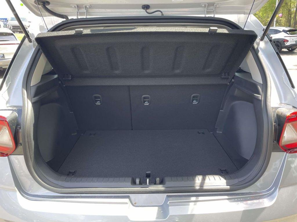 New 2026 Silver Hyundai SE image 8