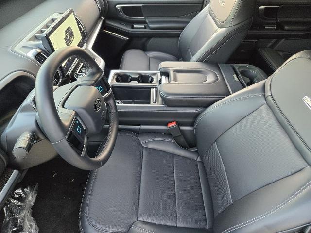 New 2026 Agate Black Metallic Ford MAX Platinum® image 31