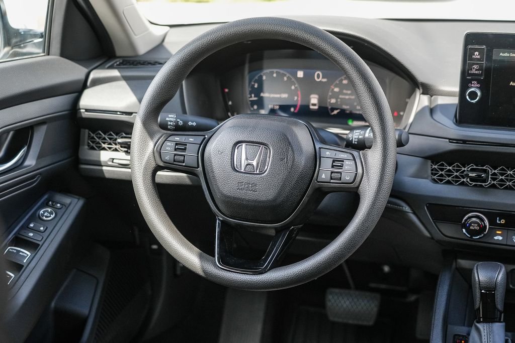 New 2026 Solar Silver Metallic Honda LX image 18