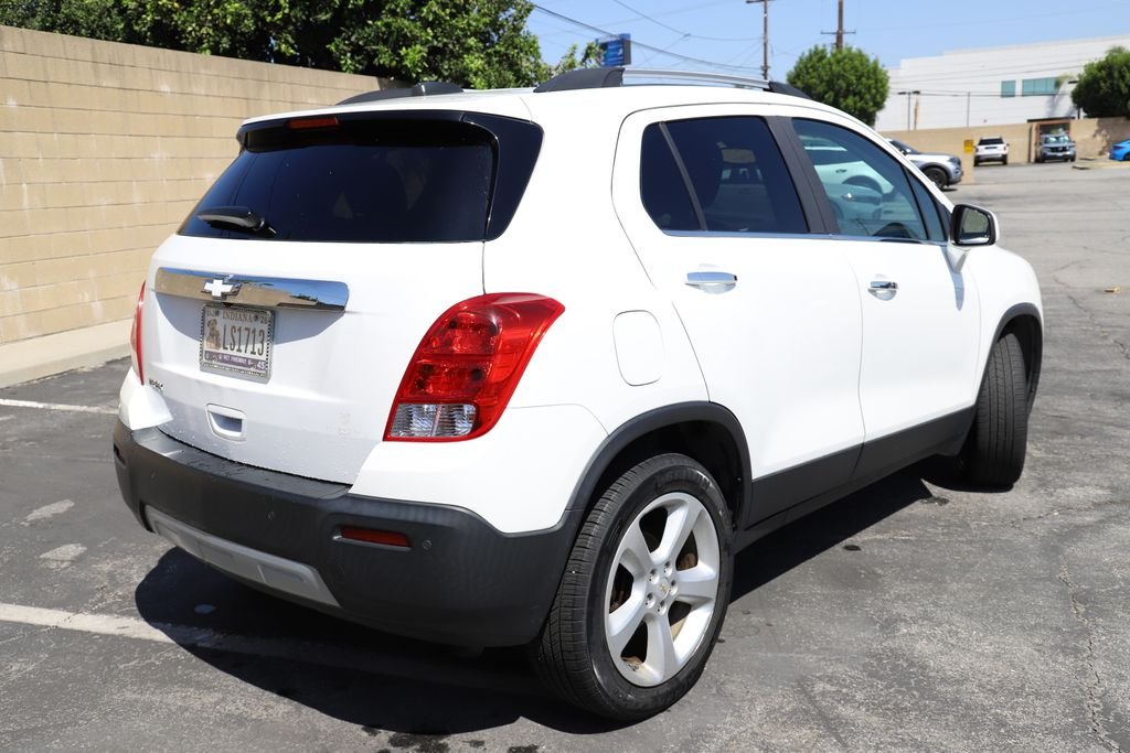 Used 2016 White Pearl Chevrolet LTZ image 2