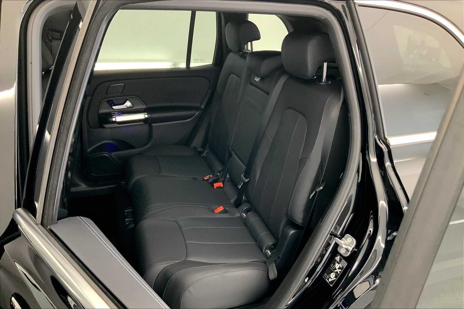 New 2026 Night Black Mercedes-Benz GLB 250 image 13