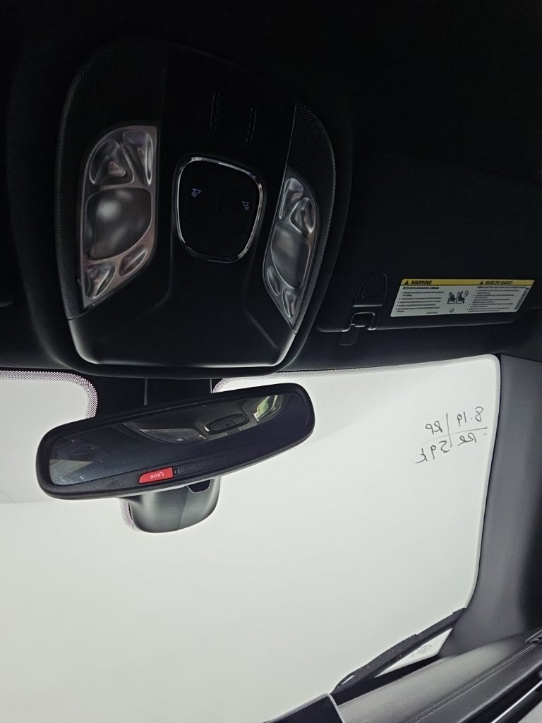 Used 2024 Silver Jeep Latitude image 31