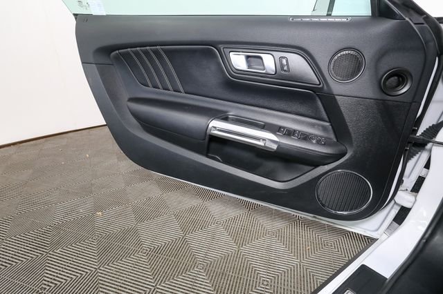 Used 2020 White Ford GT Premium image 34