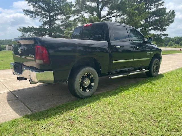 Used 2015 Black Ram Big Horn image 10